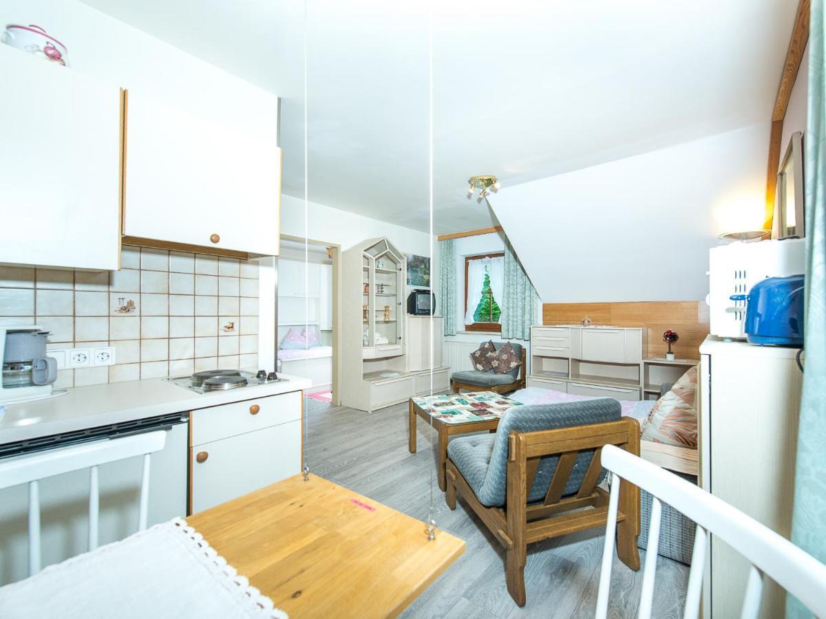 Appart-Pension Seehang Velden am Wörthersee Zimmer foto